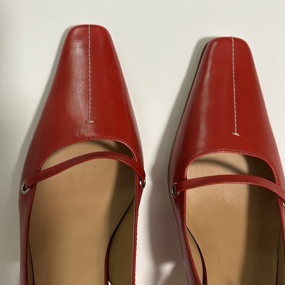 Red leather Nine West heels. BNWT. Size 7. Can be dressed up or down. - Picture 2 of 6